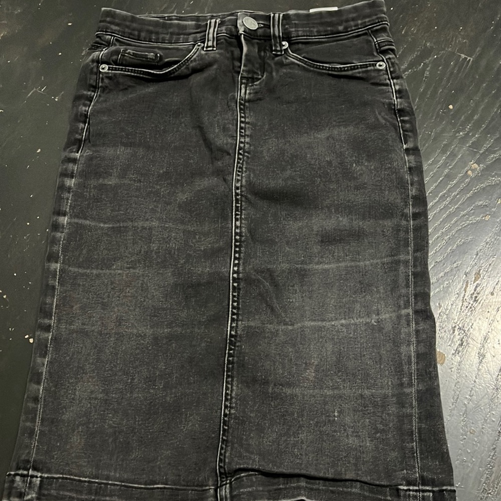 Denim skirt